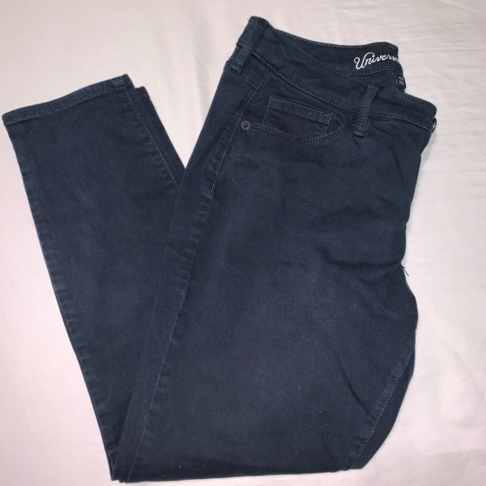 Basic high waisted black jean